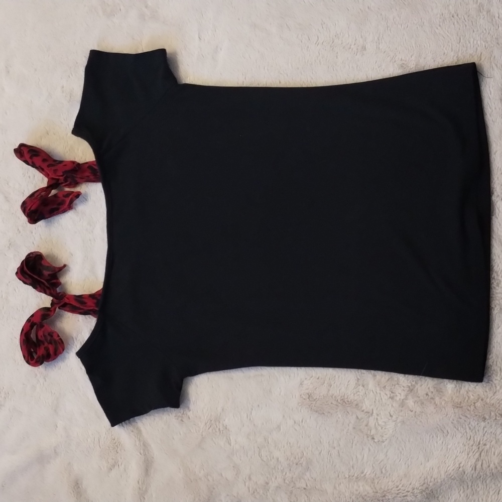 Too Fast Off the Shoulder Top - Picture 4 of 4